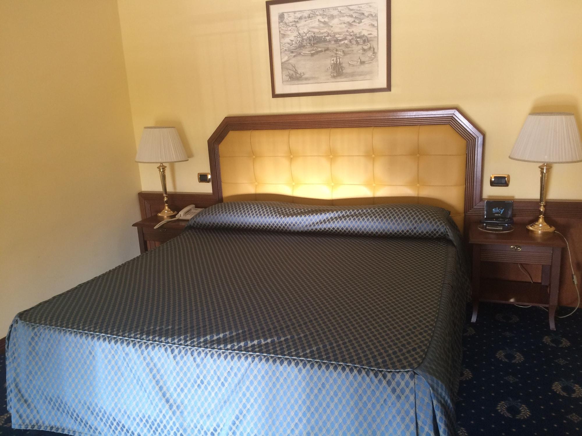 Hotel San Giorgio Civitavecchia Esterno foto